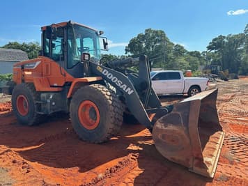 Main image Doosan DL220-5